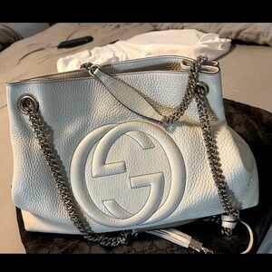 Gucci Cream Leather Shoulder Bag with Chain Strap